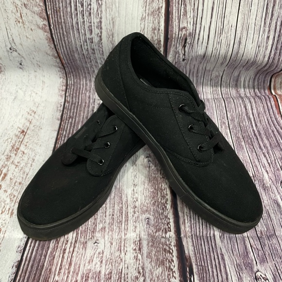 Fila Other - Black Canvas Fila Sneakers Men’s Size 7